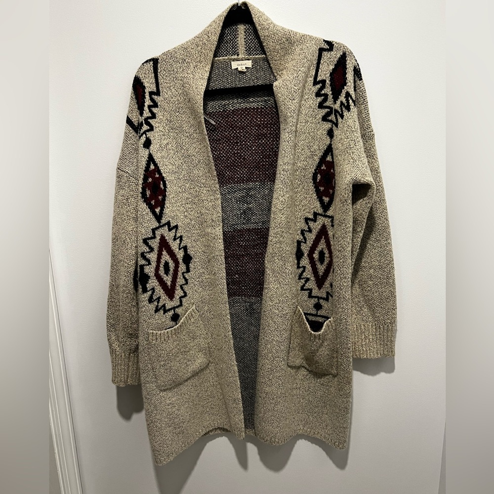 Debut sweater
